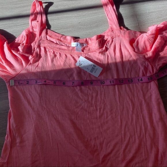 NWT New York & Co. pink open shoulder blouse, med - Picture 3 of 6